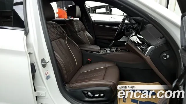 BMW 5 Series (G30) 2021 Белый из Кореи, фото 2