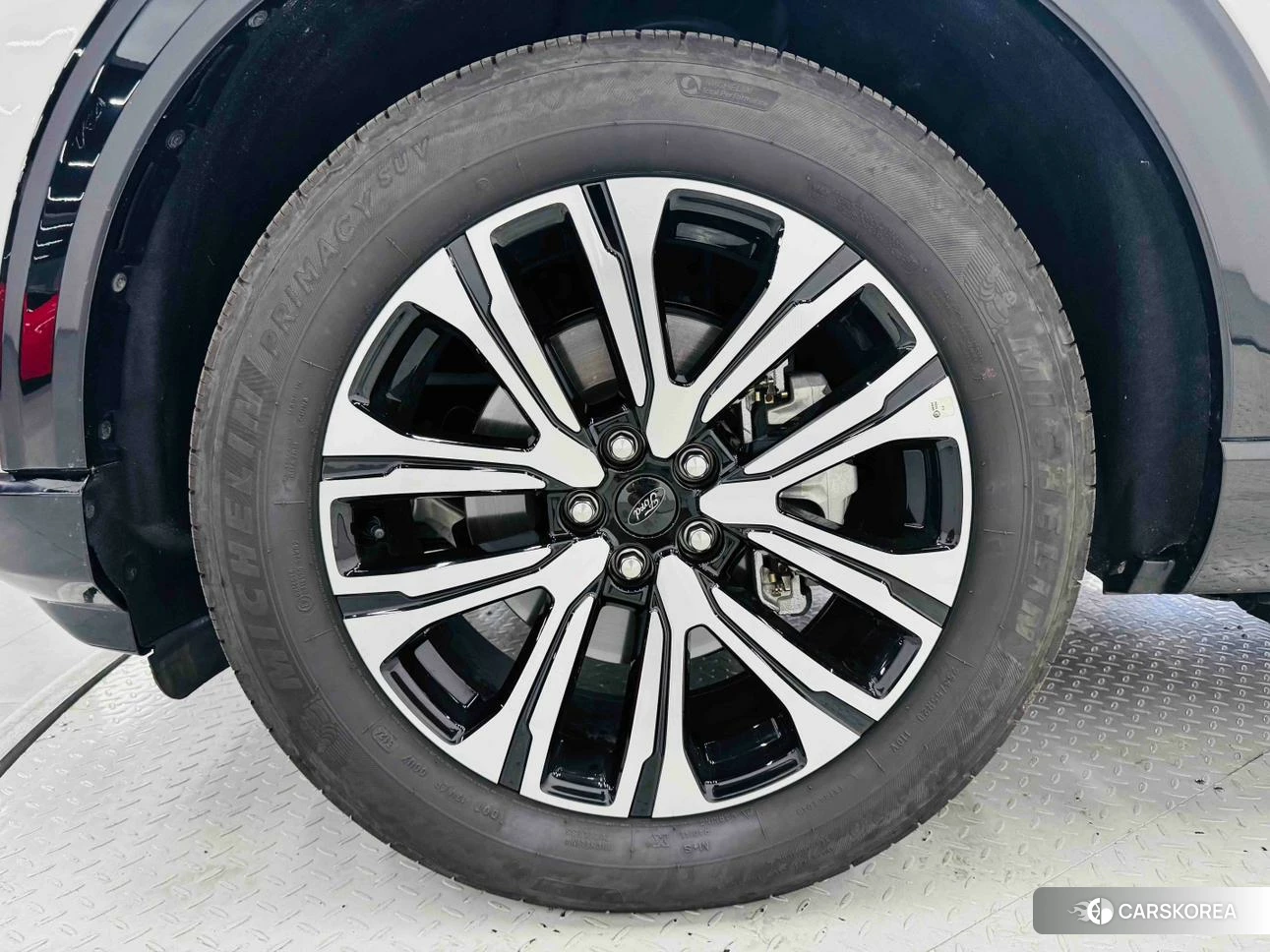 Ford Explorer 2024 Белый из Китая, фото 2