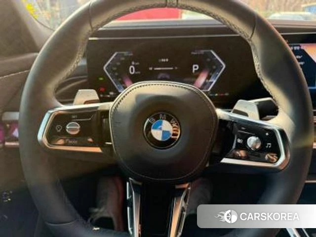 BMW 7 Series (G70) 2025 Черный из Кореи, фото 2