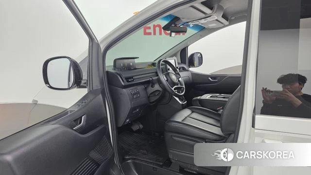 Hyundai Staria 2024 Белый из Кореи, фото 2