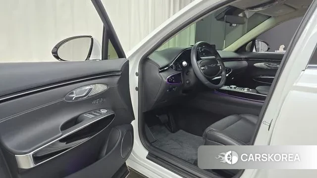 Genesis GV70 2022 Белый из Кореи, фото 2