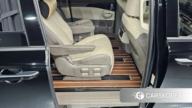 Kia The New Carnival 4th Generation 2024 Черный из Кореи, фото 2