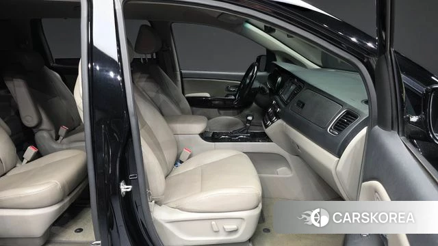Kia The New Carnival 2018 Черный из Кореи, фото 2
