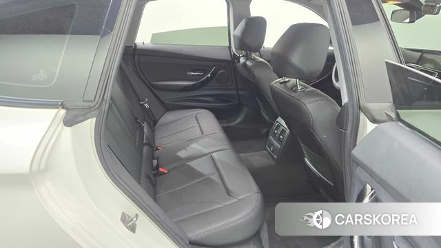 BMW 3 Series GT (F34) 2018 Белый из Кореи, фото 2
