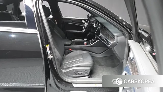 Audi A6 (C8) 2020 Черный из Кореи, фото 2