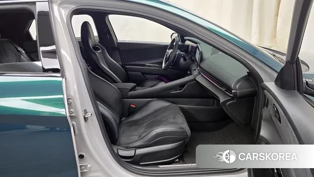 Hyundai The New Avante (CN7) 2024 Темно-зеленый из Кореи, фото 2