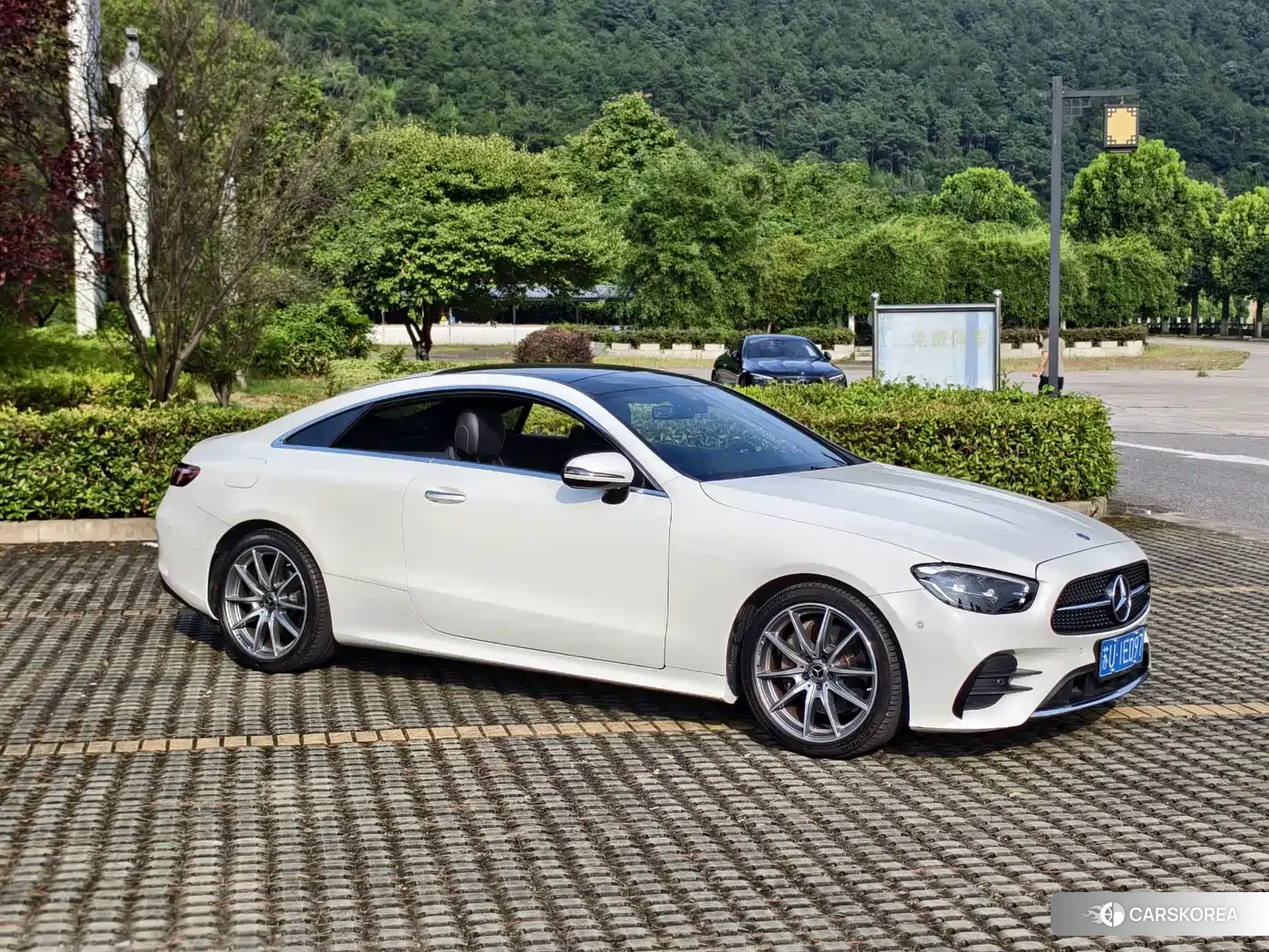 Mercedes-Benz E-Class 2021 Белый из Китая, фото 2