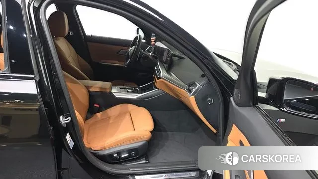 BMW 3 Series (G20) 2023 Черный из Кореи, фото 2