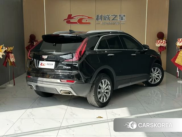 Cadillac XT4 2021 Черный из Китая, фото 2