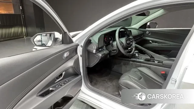 Hyundai The New Avante (CN7) 2025 Белый из Кореи, фото 2