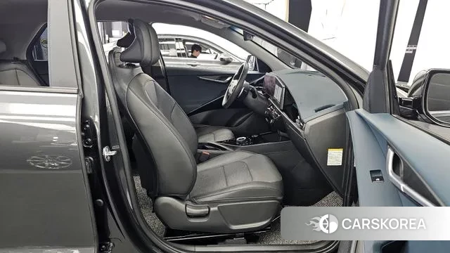 Kia Di Ol Nu Niro 2023 Серый из Кореи, фото 2