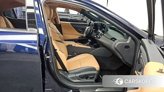 Lexus ES300h 7th generation 2023 Синий из Кореи, фото 2