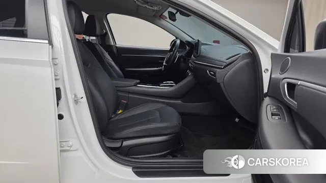 Hyundai Sonata (DN8) 2021 Белый из Кореи, фото 2