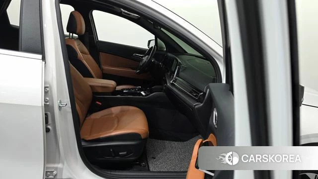 Kia Sportage 5th Generation 2022 Белый из Кореи, фото 2