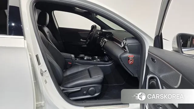 Mercedes-Benz A-Class W177 2022 Белый из Кореи, фото 2