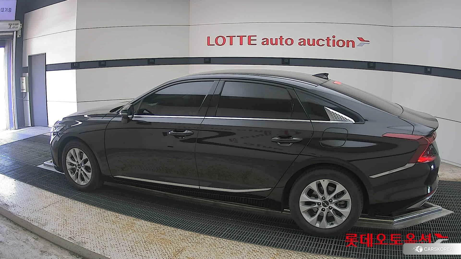 Kia K8 2022 Aurora Black Pearl из Кореи, фото 2