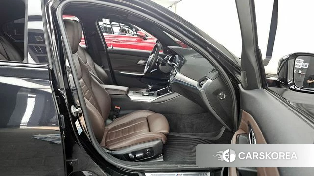 BMW 3 Series (G20) 2021 Черный из Кореи, фото 2