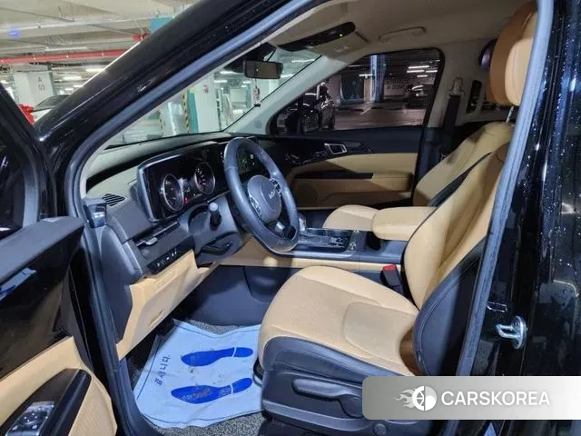 Kia Carnival 4th generation 2021 Черный из Кореи, фото 2