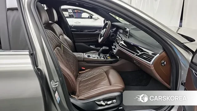 BMW 7 Series (G11) 2020 Серебряный из Кореи, фото 2