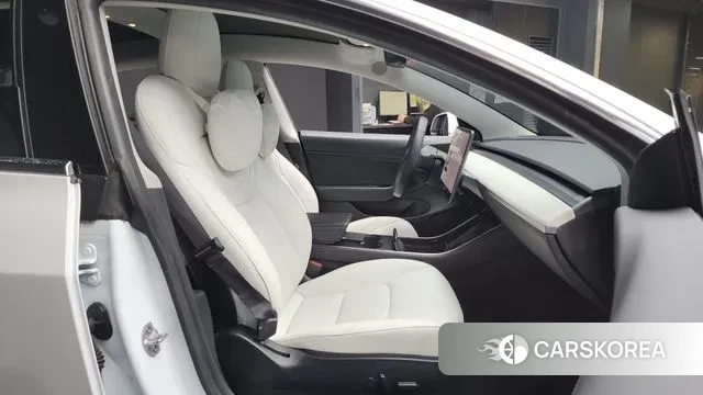 Tesla Model 3 2020 Белый из Кореи, фото 2