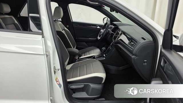 Volkswagen T-Roc 2021 Белый из Кореи, фото 2