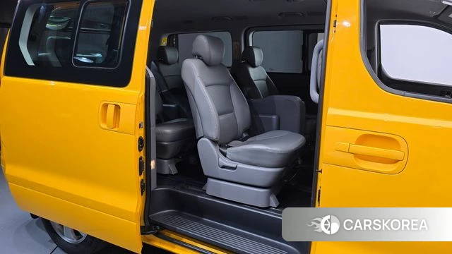 Hyundai The New Grand Starex 2019 Желтый из Кореи, фото 2