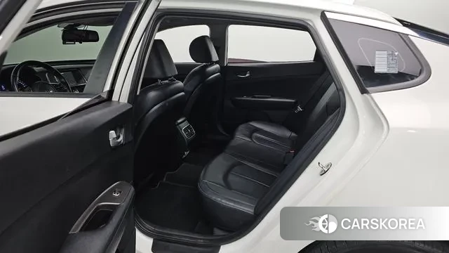 Kia The New K5 2nd generation 2018 Белый из Кореи, фото 2