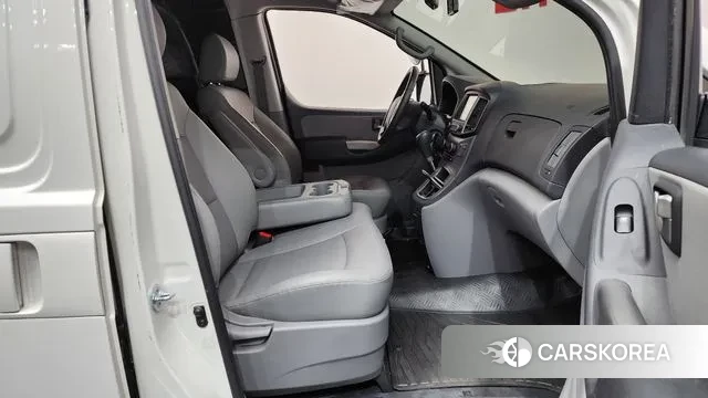 Hyundai The New Grand Starex 2021 Белый из Кореи, фото 2