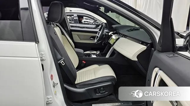 Land Rover Discovery Sports 2nd Generation 2024 Белый из Кореи, фото 2