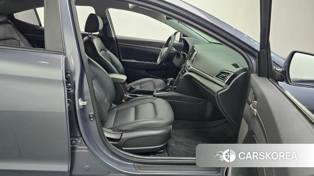 Hyundai Avante AD 2018 Серый из Кореи, фото 2