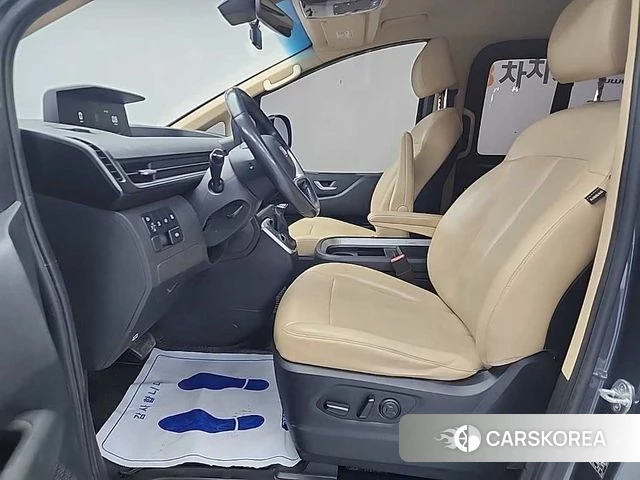 Hyundai Staria 2022 Серый из Кореи, фото 2