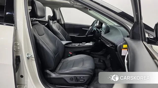 Kia EV6 2021 Жемчужный цвет из Кореи, фото 2