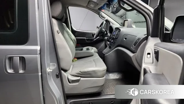 Hyundai The New Grand Starex 2018 Серебряный из Кореи, фото 2