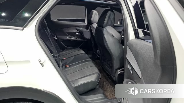 Peugeot 3008 second generation 2019 Белый из Кореи, фото 2