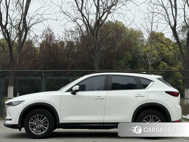 Mazda CX-5 2022 Белый из Китая, фото 2