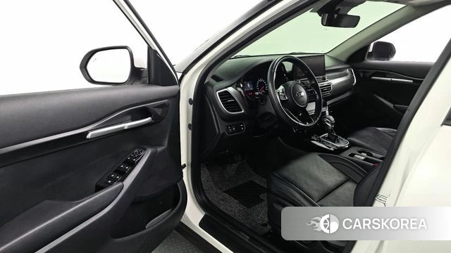 Kia Seltos 2020 Белый из Кореи, фото 2