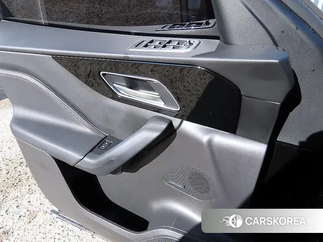 Jaguar F-PACE 2019 Черный из Кореи, фото 2