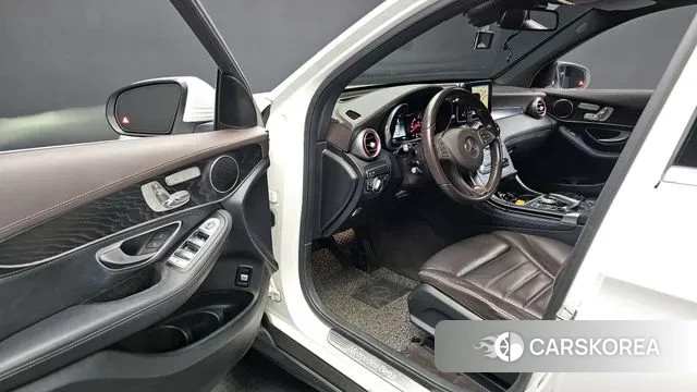 Mercedes-Benz GLC-Class X253 2018 Белый из Кореи, фото 2