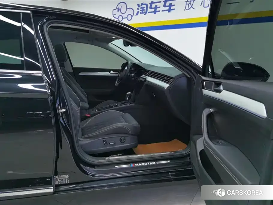 Volkswagen Magotan 2023 Черный из Китая, фото 2