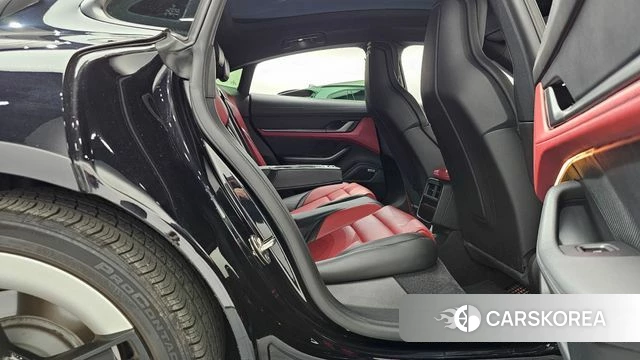 Porsche Taycan 2024 Черный из Кореи, фото 2