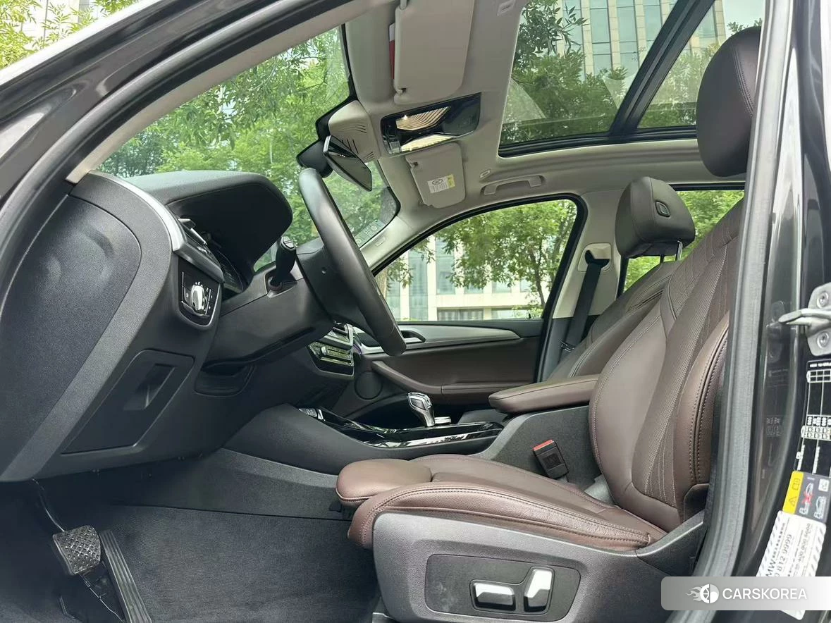 BMW iX3 2021 Черный из Китая, фото 2