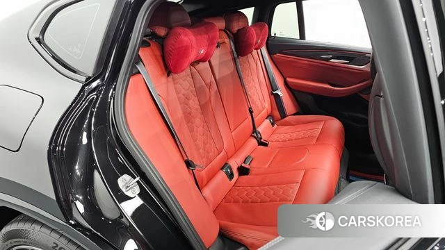 BMW X4M (G02) 2023 Черный из Кореи, фото 2