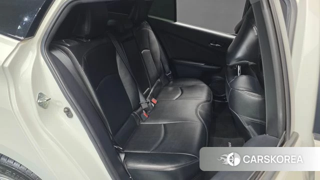 Toyota Prius 4th Generation 2018 Белый из Кореи, фото 2