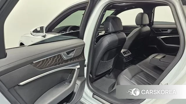 Audi A6 (C8) 2022 Белый из Кореи, фото 2