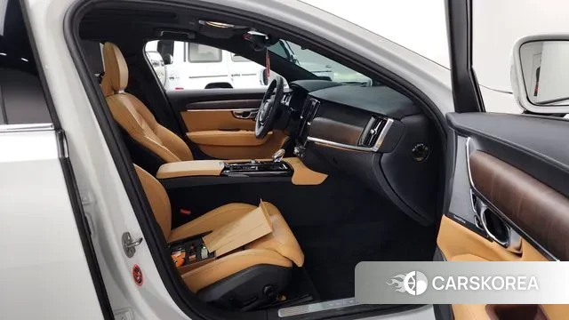 Volvo S90 2025 Белый из Кореи, фото 2