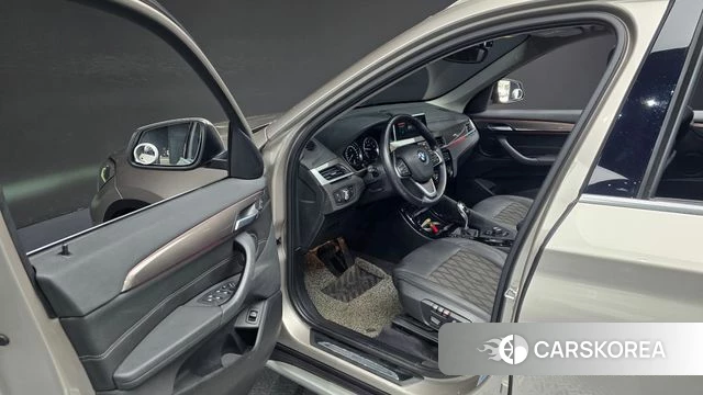 BMW X1 (F48) 2021 Цвет тростника из Кореи, фото 2