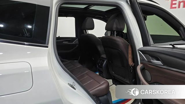 BMW X3 (G01) 2024 Белый из Кореи, фото 2