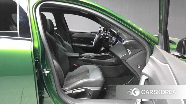 Peugeot 308 Third generation 2022 Зеленый из Кореи, фото 2