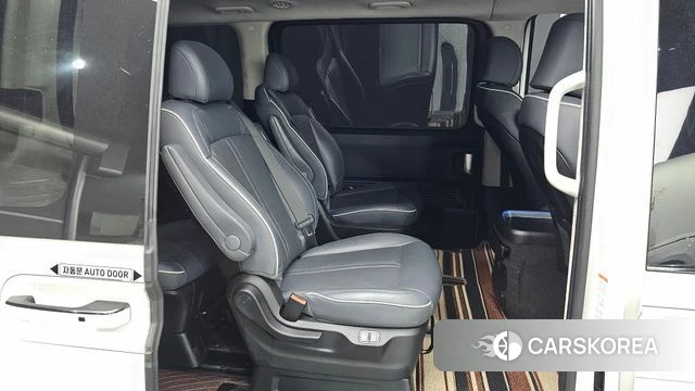 Hyundai Staria 2021 Белый из Кореи, фото 2