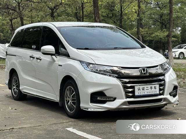 Honda Odyssey 2021 Белый из Китая, фото 2